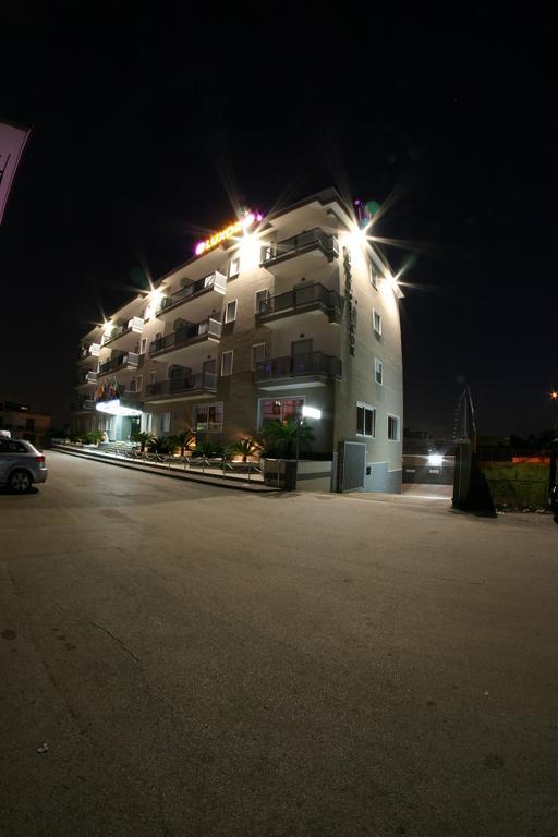 Hotel Luxor Casoria Eksteriør bilde
